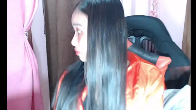 Snapshot of Chubby_HotLady chatting on 10.24.25 Chubby HotLady online show from 10.24.25