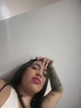 SofiaWildee online show from 10.08.25