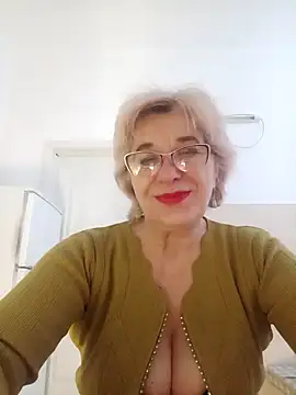 Snapshot of 52MiaLove02 chatting on 02.02.26 52MiaLove02 online show from 02.02.26