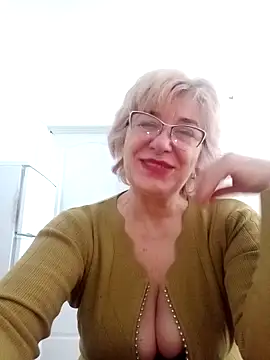 Snapshot of 52MiaLove02 chatting on 02.11.26 52MiaLove02 online show from 02.11.26