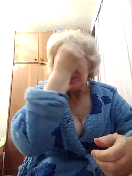 Snapshot of 52MiaLove02 chatting on 04.13.26 52MiaLove02 online show from 04.13.26