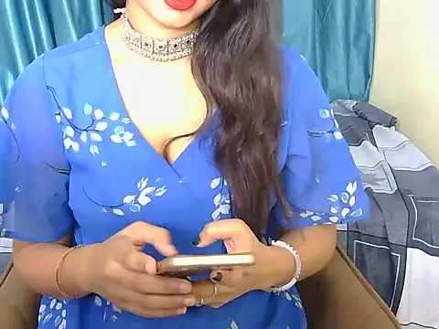 priya-kumari22 online show from 11.30.25