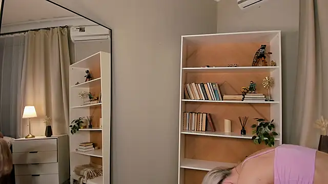 ErinBissonnette online show from 04.14.26