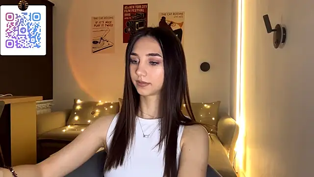 LinaMour online show from 02.21.26