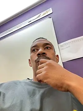 fitsexyman online show from 11.26.25