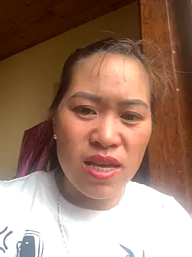 Snapshot of tuyetnhi-00 chatting on 09.10.25 tuyetnhi-00 online show from 09.10.25