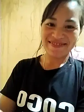 Snapshot of tuyetnhi-00 chatting on 10.08.25 tuyetnhi-00 online show from 10.08.25