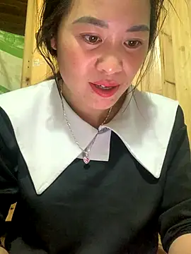 Snapshot of tuyetnhi-00 chatting on 11.10.25 tuyetnhi-00 online show from 11.10.25