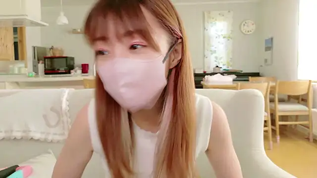 SUZU 1201 online show from 10.04.25