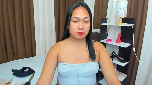 TsUncutKaren online show from 09.10.25