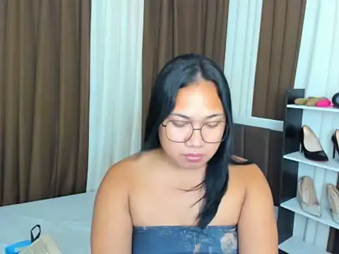 TsUncutKaren online show from 09.14.25