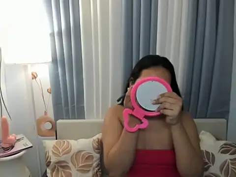 TsUncutKaren online show from 11.08.25