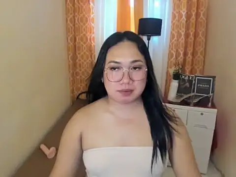 TsUncutKaren online show from 04.12.26