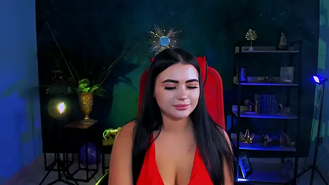 NaomiWilsons online show from 11.05.25