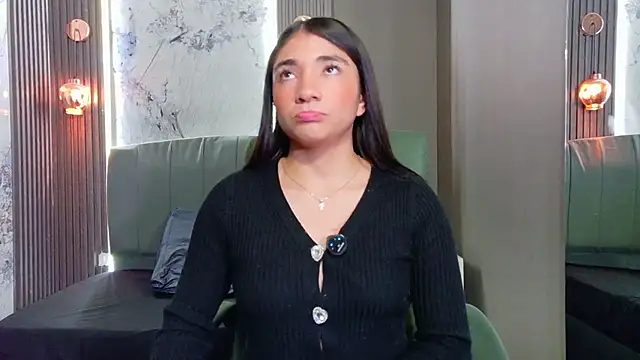 Aurora jones11 online show from 11.15.25