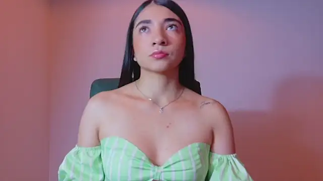 Aurora jones11 online show from 11.19.25