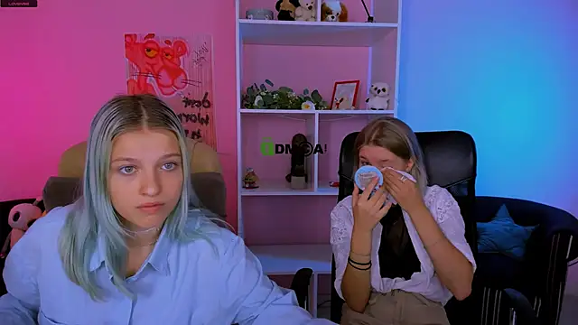 Snapshot of gloria_bubble chatting on 10.01.25 gloria bubble online show from 10.01.25