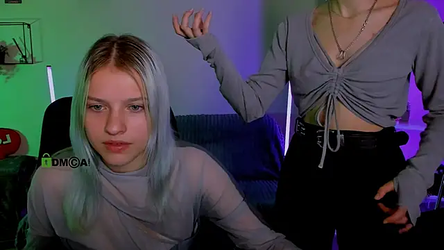 Snapshot of gloria_bubble chatting on 10.19.25 gloria bubble online show from 10.19.25