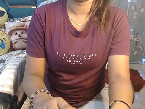 Snapshot of hot_riaa25 chatting on 10.30.25 hot riaa25 online show from 10.30.25