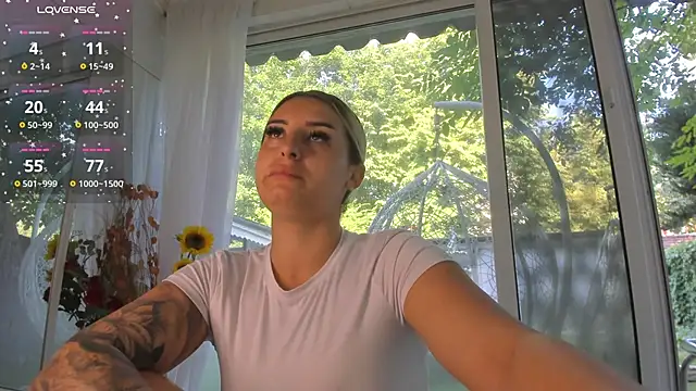 Ella Vee online show from 06.29.26