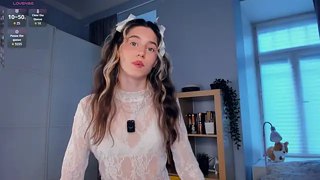 AntonettaTarring online show from 11.19.25