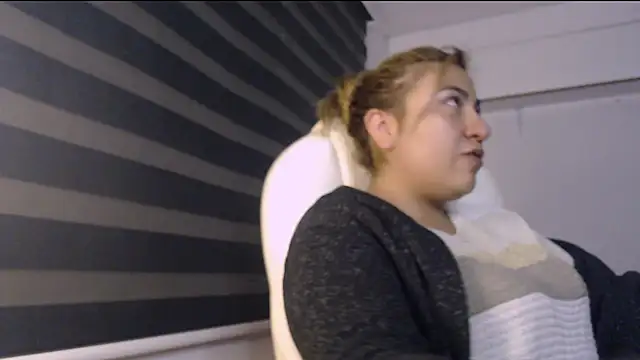 Sharonmendez online show from 10.28.25