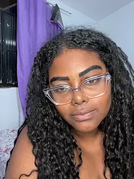 LunaSthena online show from 09.23.25