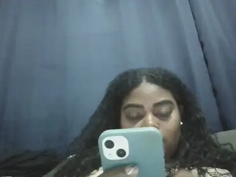 LunaSthena online show from 09.25.25