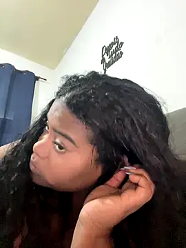 LunaSthena online show from 10.24.25