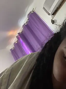 LunaSthena online show from 12.21.25