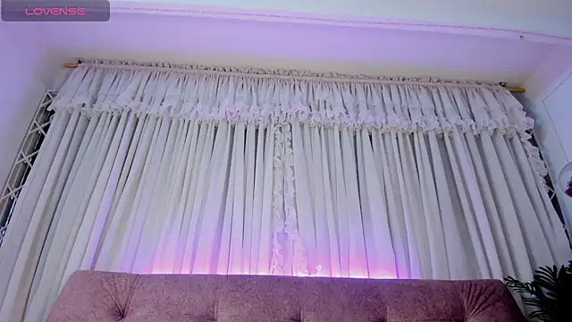 violet 77711 online show from 03.08.26