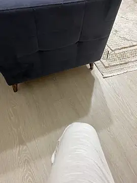 Snapshot of banuemre28 chatting on 09.20.25 banuemre28 online show from 09.20.25