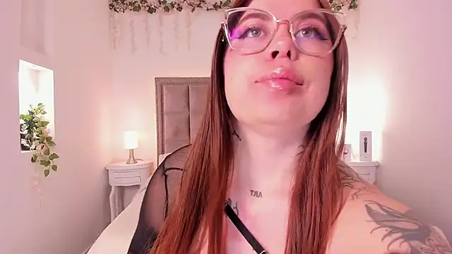 Snapshot of melissa_es chatting on 02.26.26 melissa es online show from 02.26.26