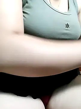 Tasu774 online show from 10.19.25