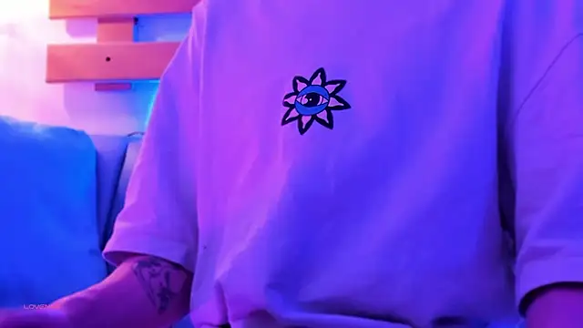 ArianaSantana online show from 10.22.25