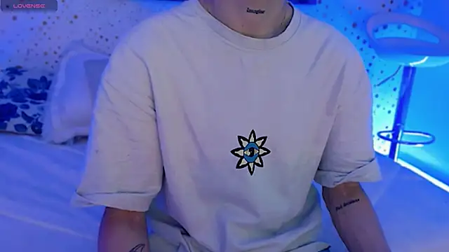 ArianaSantana online show from 10.27.25