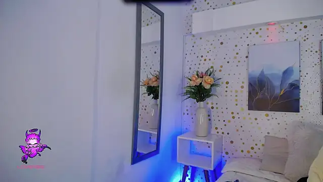 ArianaSantana online show from 11.08.25