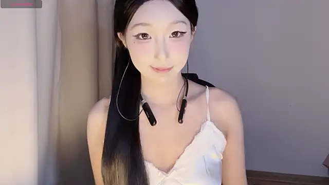 Winnie666- online show from 09.11.25