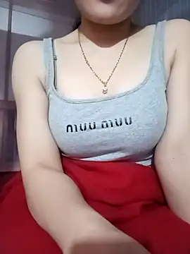 LucyyLy online show from 12.19.25