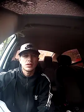 Snapshot of DebutingPathway chatting on 10.12.25 DebutingPathway online show from 10.12.25