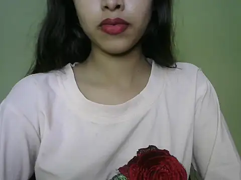 Snapshot of Ritu9 chatting on 10.13.25 Ritu9 online show from 10.13.25