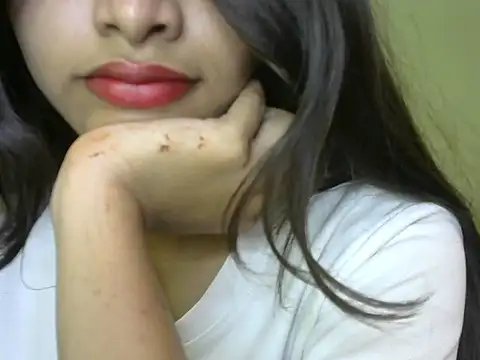 Snapshot of Ritu9 chatting on 10.15.25 Ritu9 online show from 10.15.25