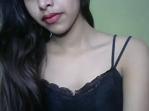 Snapshot of Ritu9 chatting on 11.08.25 Ritu9 online show from 11.08.25