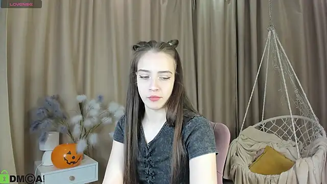 Belle Wa1ker online show from 10.30.25