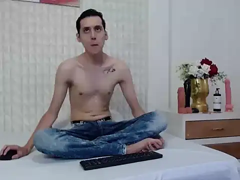 LuigiMarchetti online show from 09.29.25