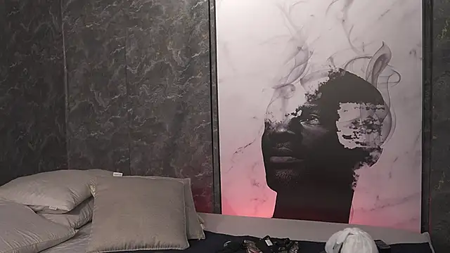 Snapshot of Tayler_Kim chatting on 09.10.25 Tayler Kim online show from 09.10.25