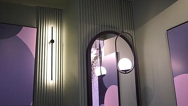 Snapshot of Tayler_Kim chatting on 10.03.25 Tayler Kim online show from 10.03.25