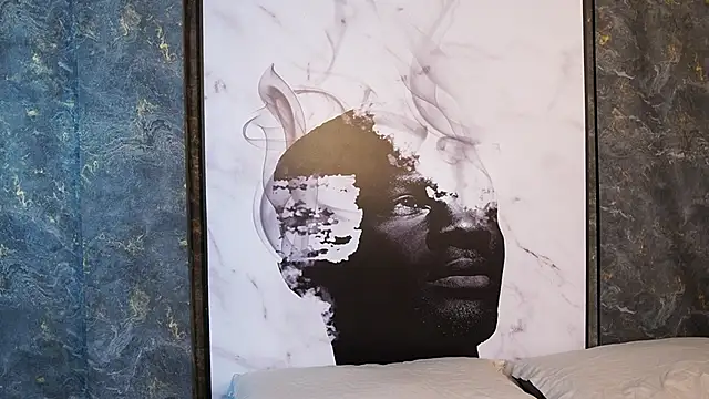 Snapshot of Tayler_Kim chatting on 10.06.25 Tayler Kim online show from 10.06.25