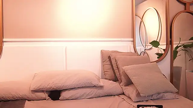 Tayler Kim online show from 01.05.26