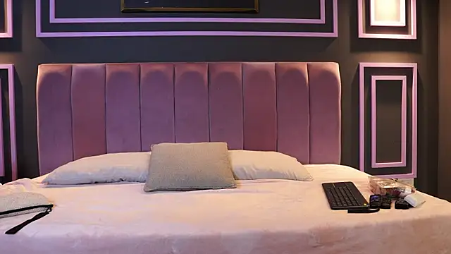 Tayler Kim online show from 01.18.26